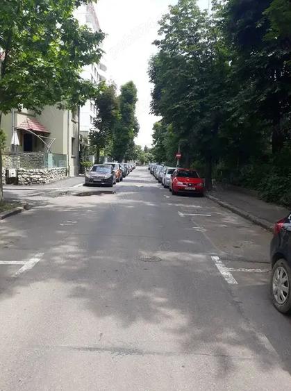 Garsonieră decomandată, mobilată în Tineretului