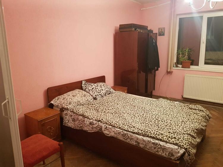 Casă cu 4 camere în Pietrișu