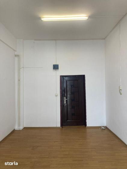 Spațiu comercial, de 31 mp, în Central
