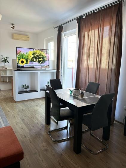 Apartament cu 3 camere decomandat în UTA