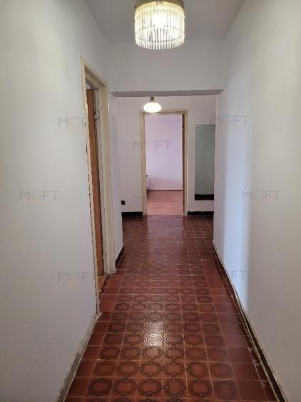 Apartament cu 3 camere decomandat în Dorobanți