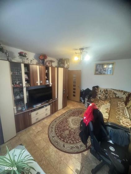 Apartament cu 3 camere decomandat în Inel I