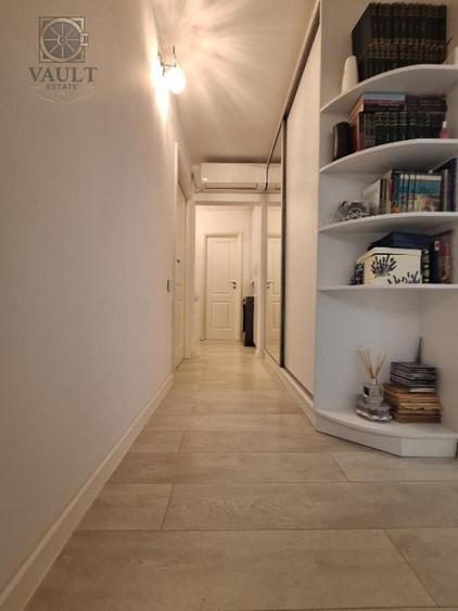 Apartament cu 4 camere decomandat, mobilat în Drumul Taberei