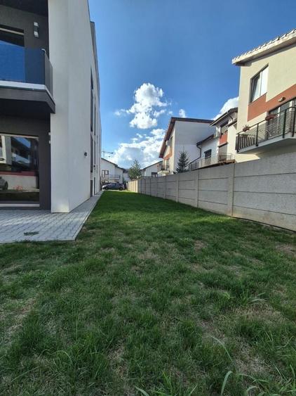 Proprierar Ofer pentru inchiriere 3 Camere - 10