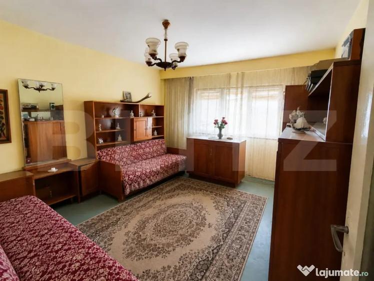 Garsonieră decomandată în Micro 15