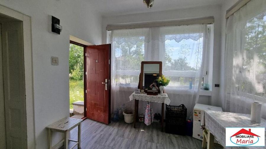 Casă individuală cu 2 camere cu Teren 8052 Mp în Viile Satu Mare