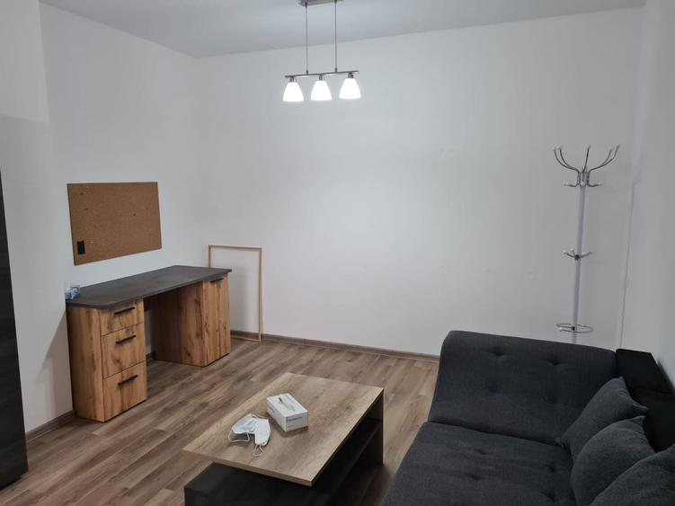 Apartament cu 2 camere decomandat în Complex Studențesc