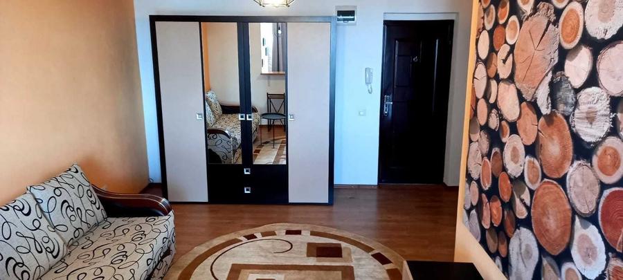 Apartament cu 2 camere semidecomandat în Mihai Viteazul