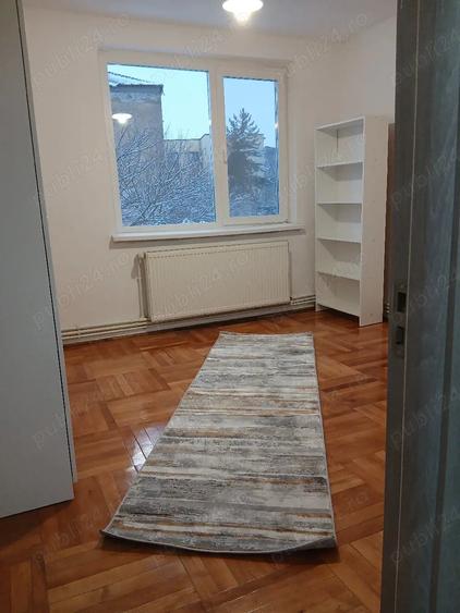 Apartament cu 3 camere decomandat în Ultracentral