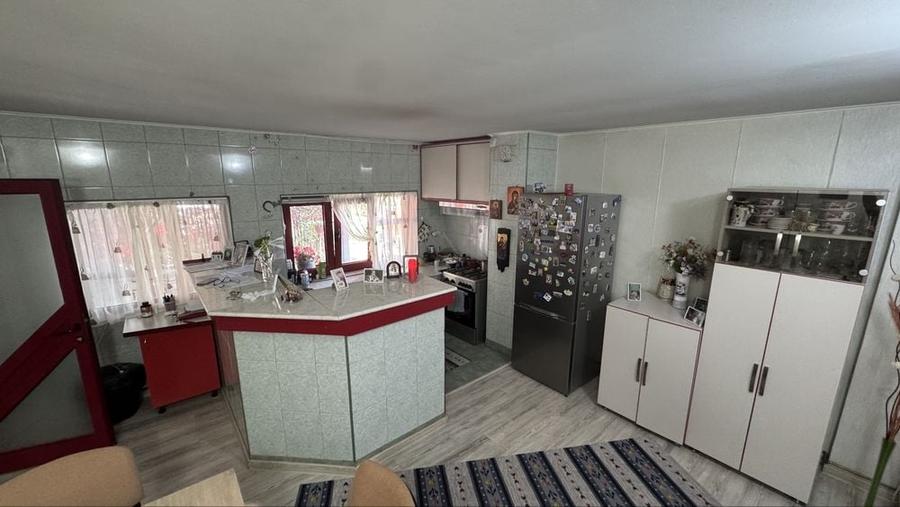 Casă cu 4 camere în Bârnova