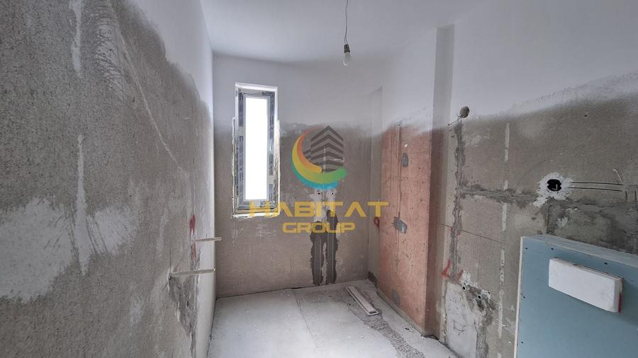 Apartament cu 4 camere semidecomandat în Brâncoveanu