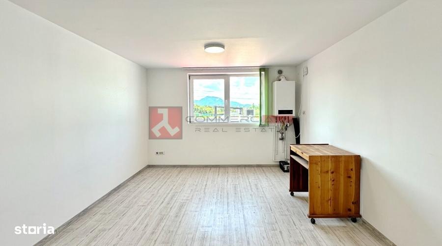 Spațiu comercial, de 600 mp, în Central