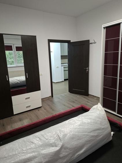 Apartament cu 2 camere decomandat, mobilat în Militari