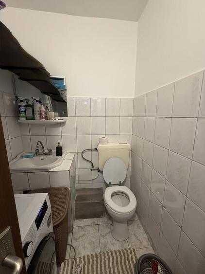 Apartament cu 3 camere decomandat, mobilat în Buzaului