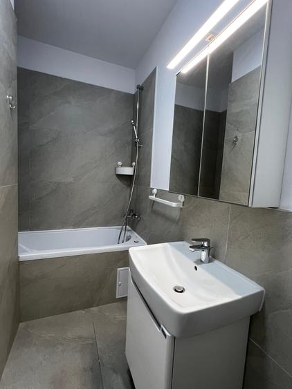 Apartament cu 2 camere semidecomandat în Torontalului