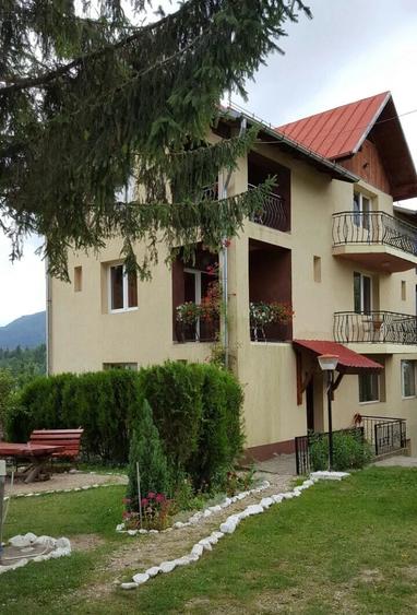 Casă cu Teren 350 Mp în Zamora