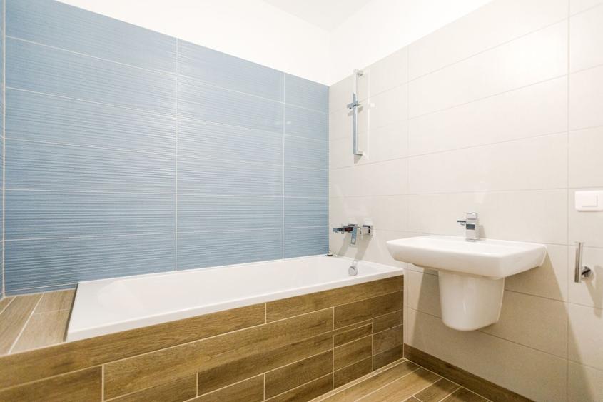 Penthouse cu 3 camere decomandat în Complex Studențesc