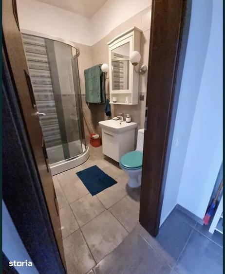 Garsonieră decomandată în Central