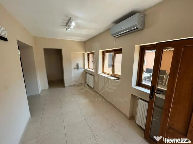 Casă cu 3 camere cu Teren 165 Mp în Central