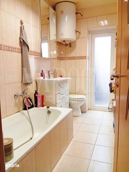 Apartament cu 3 camere semidecomandat în Central