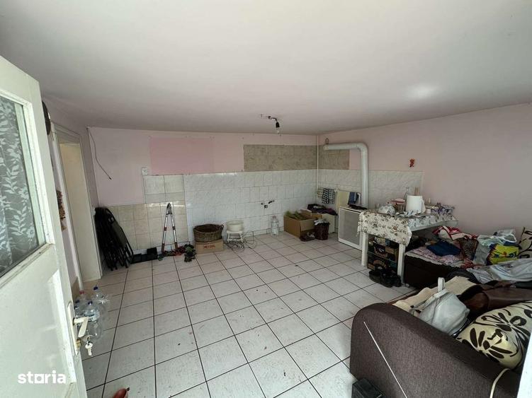 Casă cu 2 camere decomandat în Târnăveni