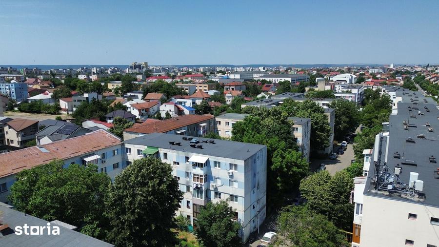Apartament cu 4 camere în Rovine