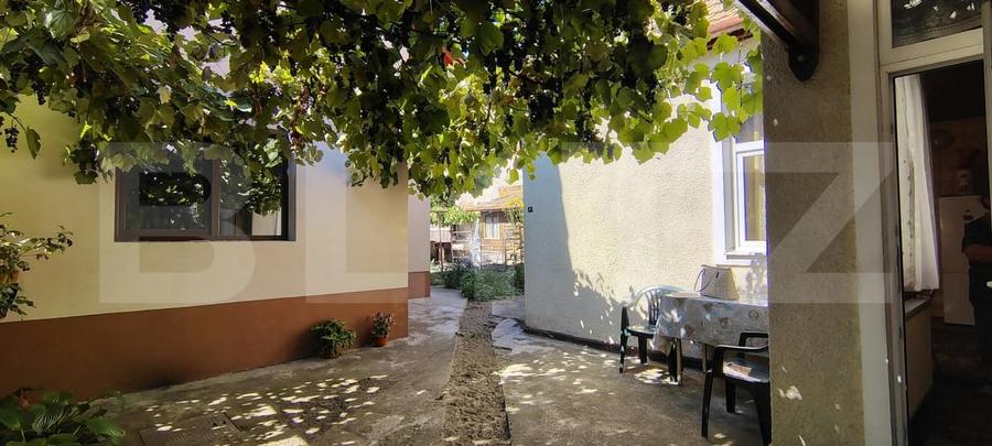 Casă individuală cu 4 camere cu Canalizare în Dâmbul Rotund