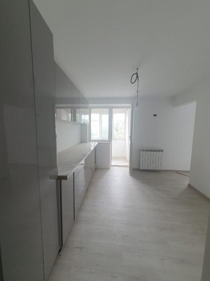 Apartament cu 3 camere nedecomandat în Central