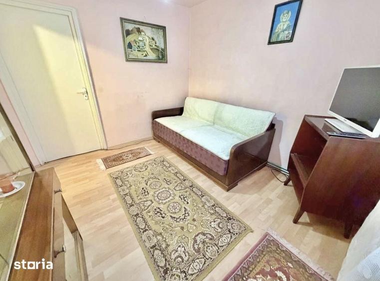 Apartament cu 3 camere decomandat în Dâmbu Pietros