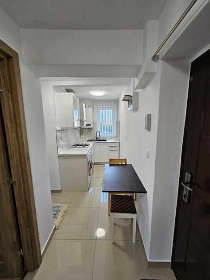 Casă cu 2 camere decomandat cu Teren 38 Mp în Central