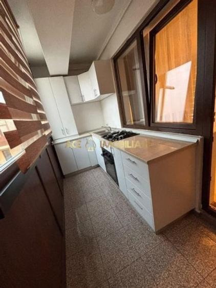 Apartament cu 2 camere decomandat, mobilat în Roșu