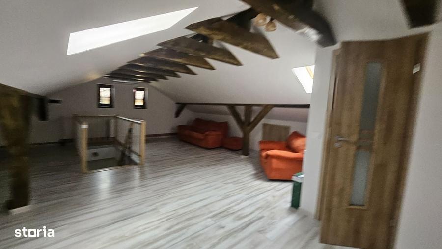 Casă cu 4 camere în Granit