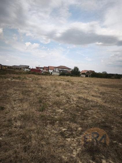Teren Construcții intravilan de 2250 mp, în Sânmartin