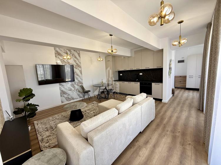 Apartament cu 3 camere semidecomandat, mobilat în Prelungirea Ghencea