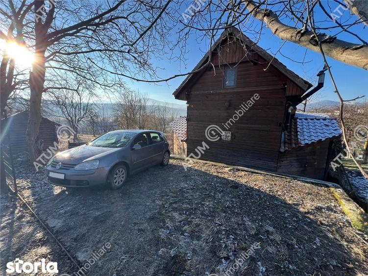 Casă cu 2 camere cu Teren 640 Mp în Rășinari