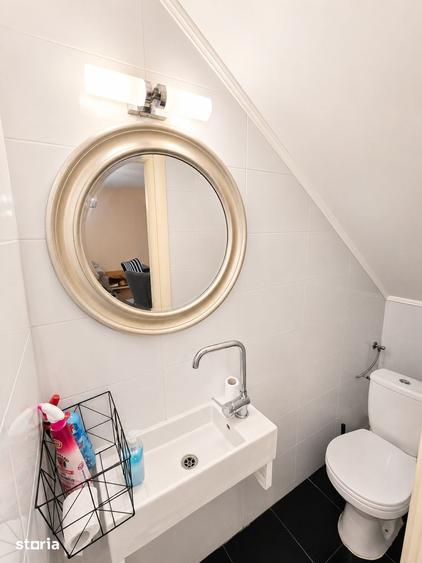 Casă cu 4 camere cu Teren 250 Mp în Tunari