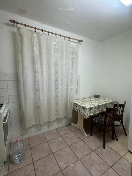 Garsonieră decomandată în Timpuri Noi