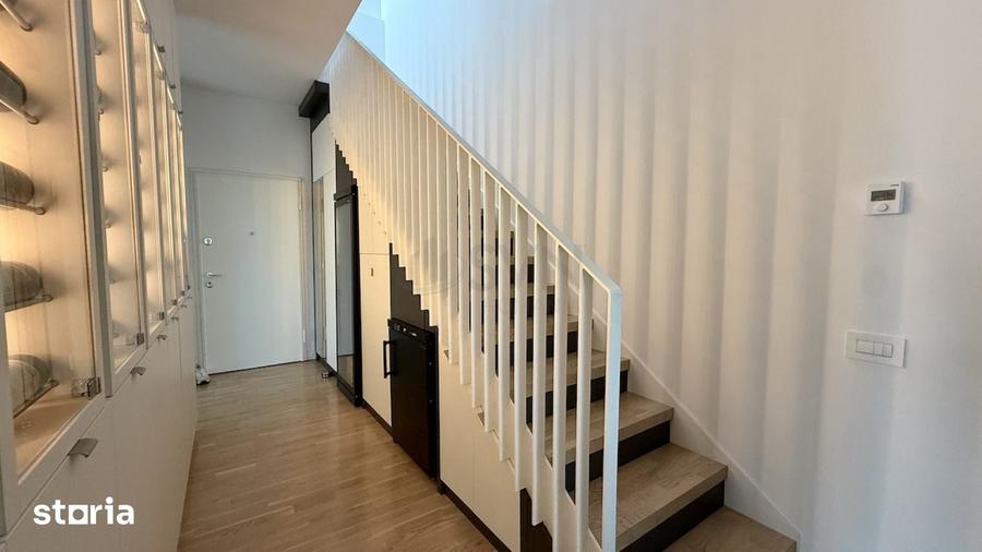 Apartament cu 4 camere în Central