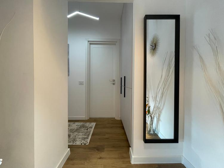 Apartament cu 2 camere decomandat în Pipera