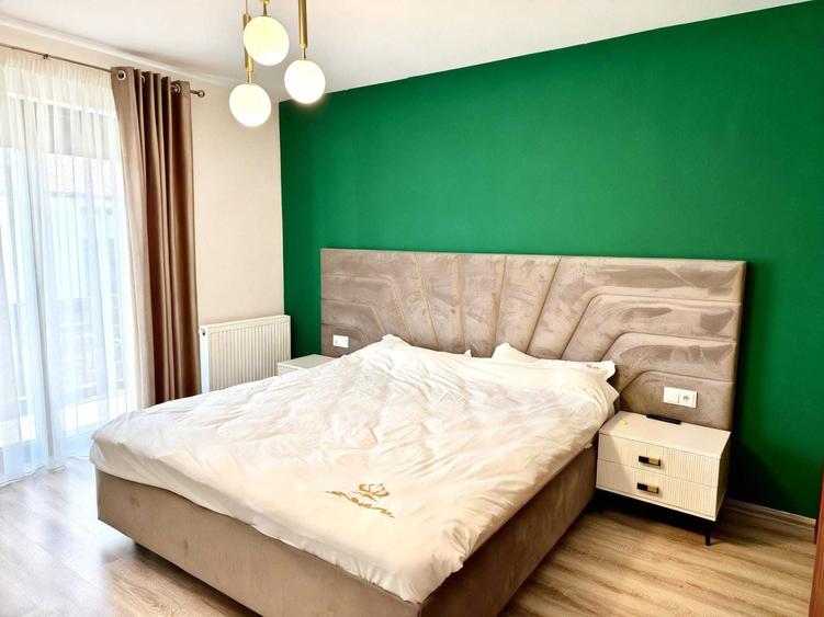 Casă cu 4 camere cu Teren 400 Mp în Central