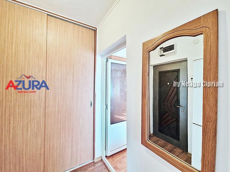 Apartament cu 2 camere semidecomandat, mobilat în Trivale