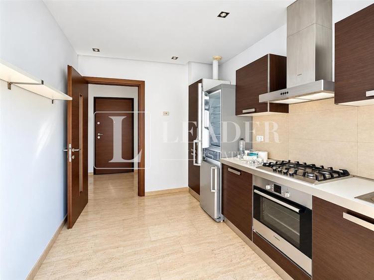 Apartament cu 4 camere decomandat, mobilat în Dorobanți