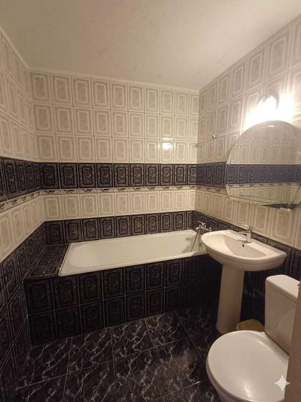 Apartament cu 3 camere semidecomandat în Drumul Găzarului