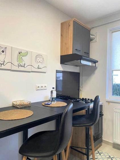 Apartament cu 2 camere decomandat în Central