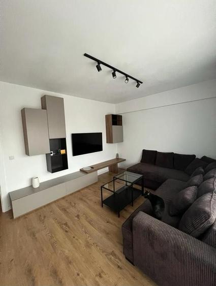 Apartament cu 2 camere decomandat în Exterior Vest