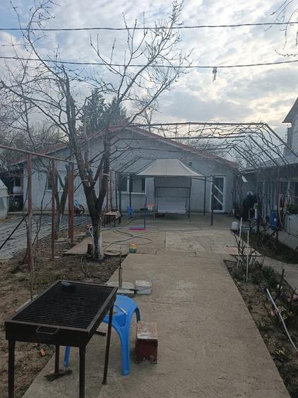 Casă cu 3 camere cu Teren 675 Mp în Central
