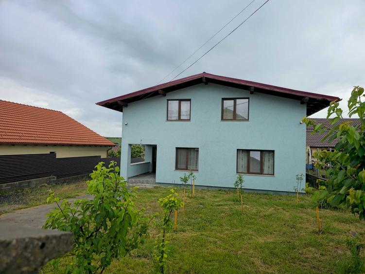 Casă cu 4 camere în Copăceni