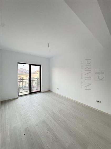 Duplex cu 5 camere cu Teren 270 Mp în Giroc