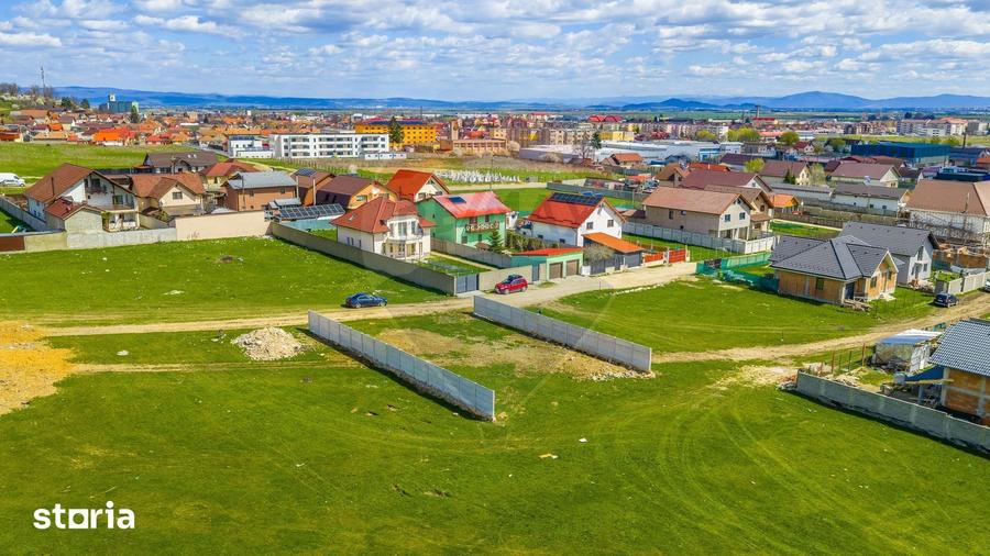 Teren de 500 mp, în Astra