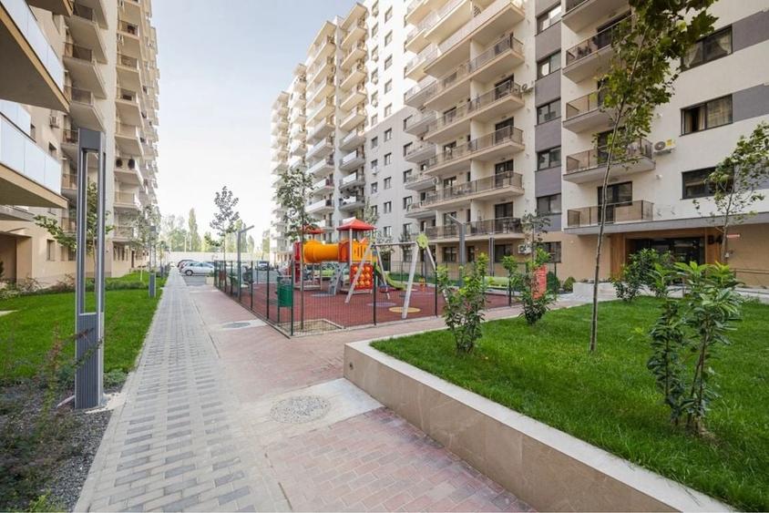 Apartament cu 3 camere decomandat în Cățelu